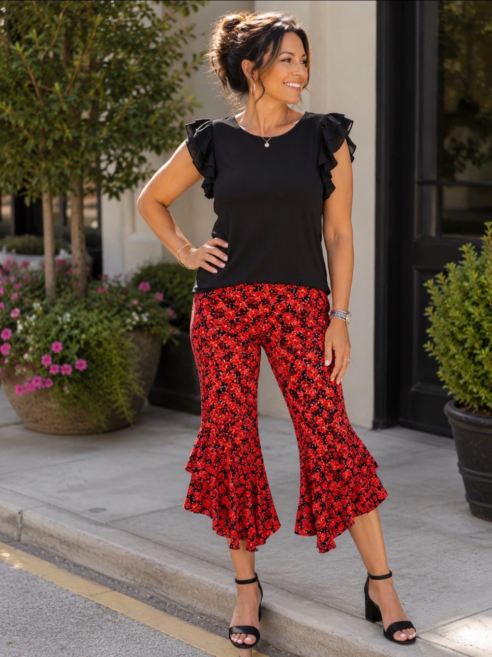 Anthropologie Ett Twa floral ruffle capris